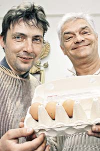 jajka_autorzy_artykulu.jpg jajka_autorzy_artykulu.jpg